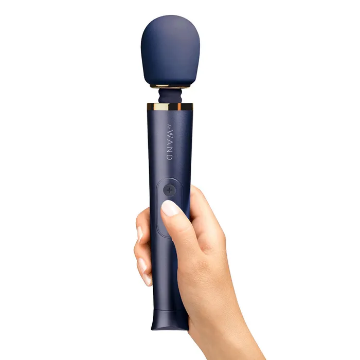 Female Sex Toys Le Wand Petite Rechargeable Vibrating Wand Massager Le Wand Female Sex Toys Le Wand Petite Rechargeable Vibrating Wand Massager Le Wand