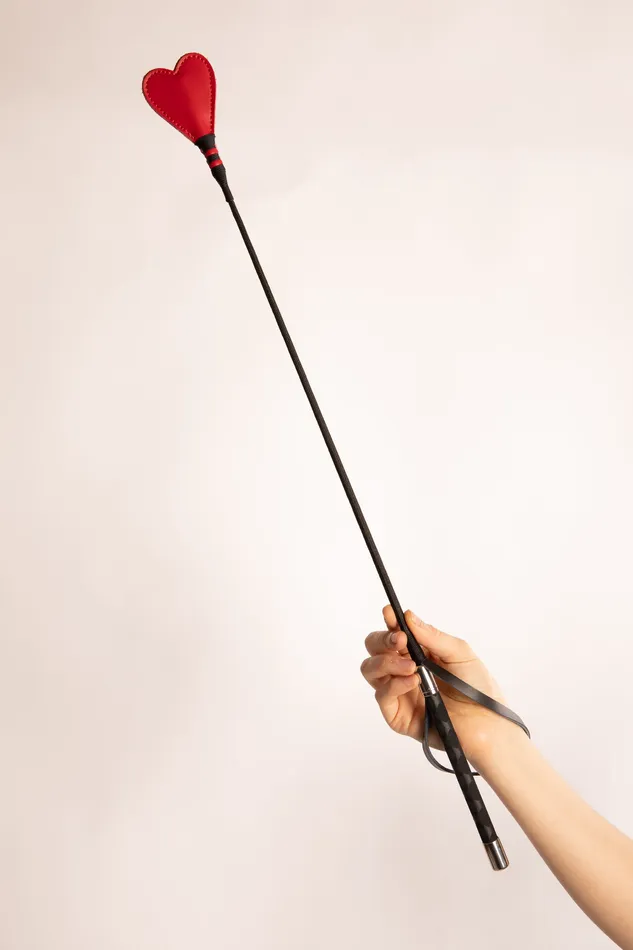 Female Sex Toys OPRODUCTS Frustino con Cuore in Eco Pelle Rosso