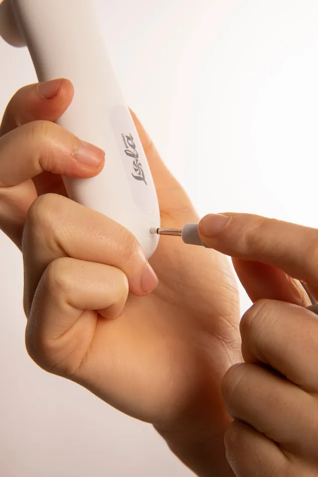 Vibrators | LOLA Fay Stimolatore Clitorideo Bianco